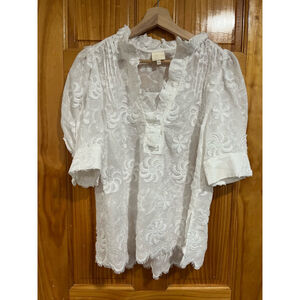 Women’s Gossia White Puff Sleeve Frilly Lace Feminine Jacquard Blouse Size Small